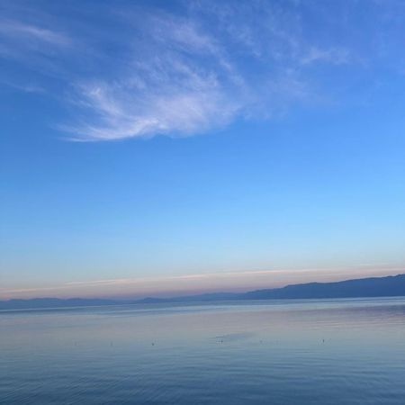 Seven Cafe & Hotel Поградец Экстерьер фото